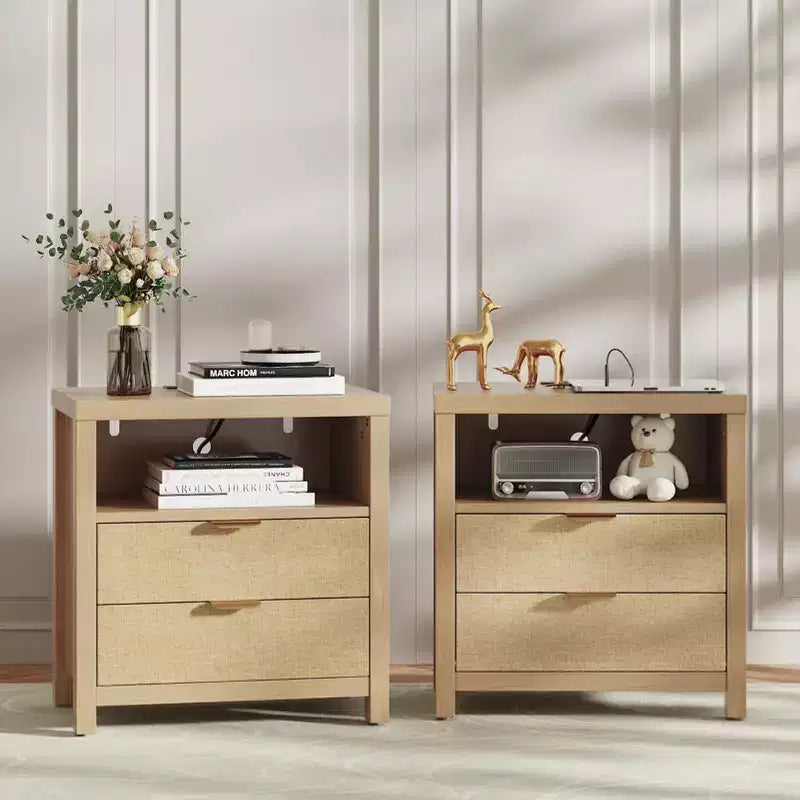 Table de chevet en chêne naturel avec station de recharge, table de chevet en bois à 2 tiroirs, étagère de rangement, meuble d'appoint de chambre à coucher moderne style ferme, table d'appoint.